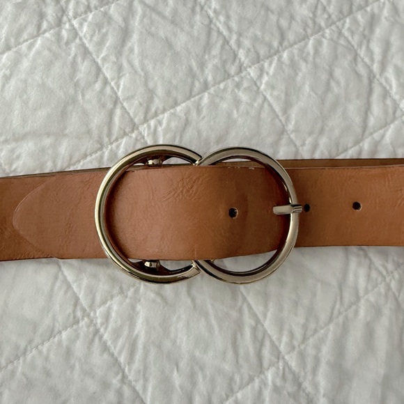 Tan Belt with Golden Buckle - Picture 2 of 3